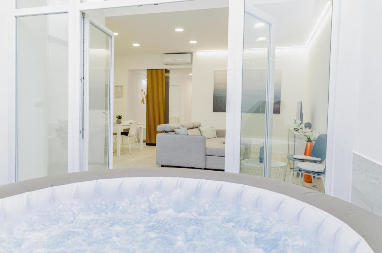 Spa & Relax Aesthetic Apartment 50M Dal Mare 모노폴리 외부 사진